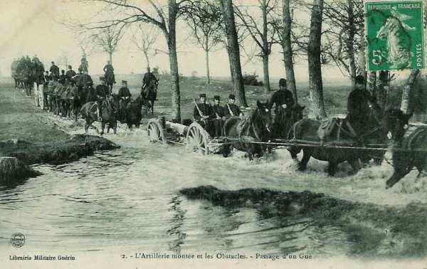 Artillerie française passant un gué - 37.8 ko