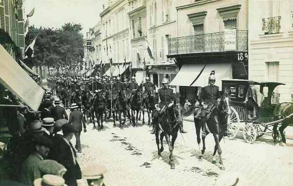 Peloton de dragons - 33.3 ko