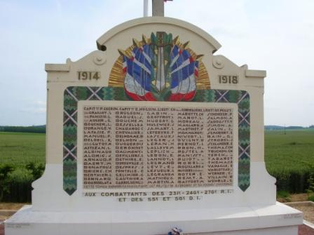 Villeroy - monument du cimetière - 24.3 ko