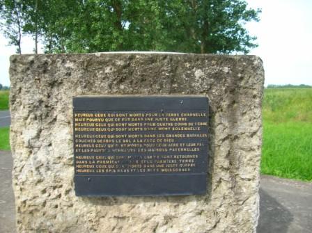 Villeroy - monument de Charles Péguy - 35.5 ko